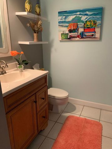 825 Center Street 21b, Jupiter, FL 33458