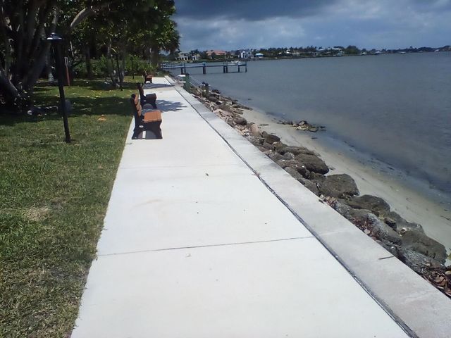 825 Center Street 21b, Jupiter, FL 33458