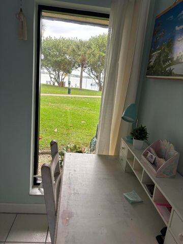 825 Center Street 21b, Jupiter, FL 33458