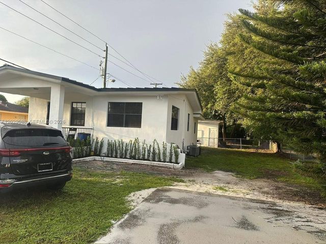 2041 NW 100th Street, Miami, FL 33147