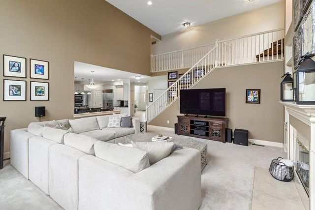 4688 Vista Ridge Drive, Dublin, OH 43017
