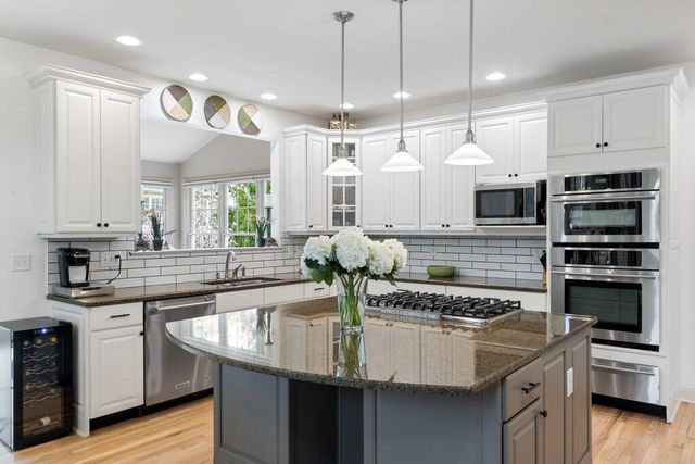 4688 Vista Ridge Drive, Dublin, OH 43017