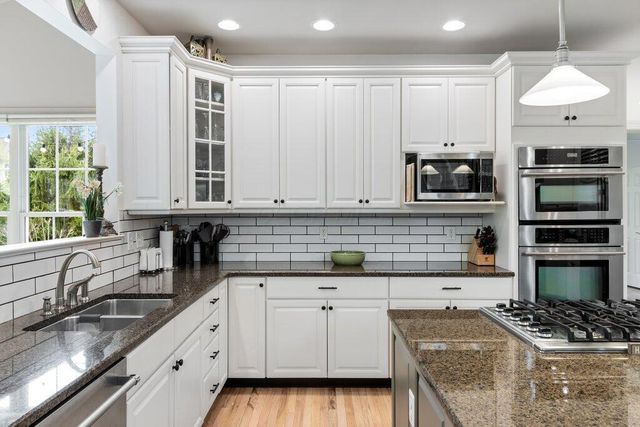 4688 Vista Ridge Drive, Dublin, OH 43017