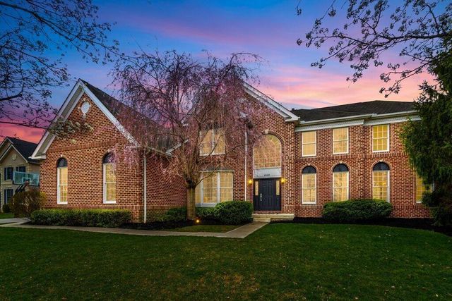4688 Vista Ridge Drive, Dublin, OH 43017