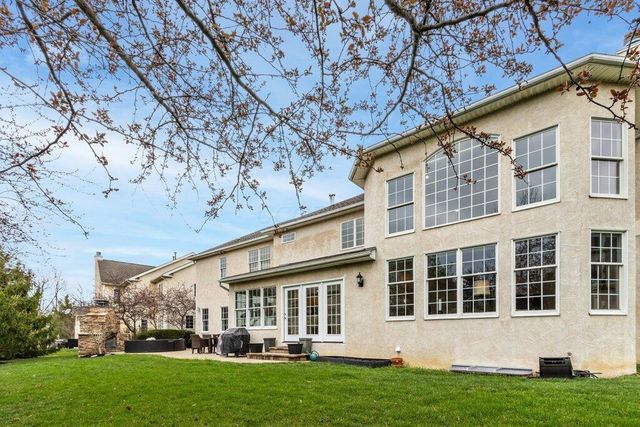 4688 Vista Ridge Drive, Dublin, OH 43017