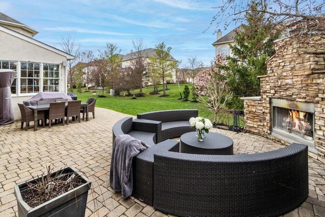 4688 Vista Ridge Drive, Dublin, OH 43017
