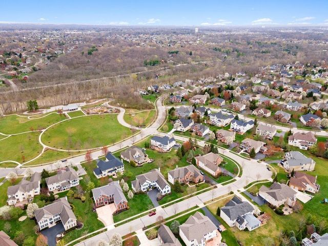 4688 Vista Ridge Drive, Dublin, OH 43017