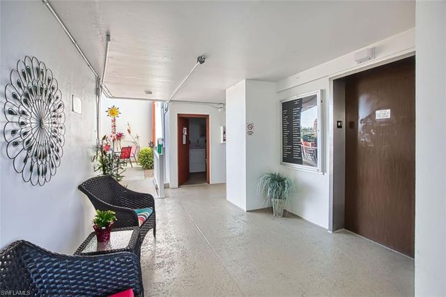 1700 Pine Valley DR # 301, Fort Myers, FL 33907