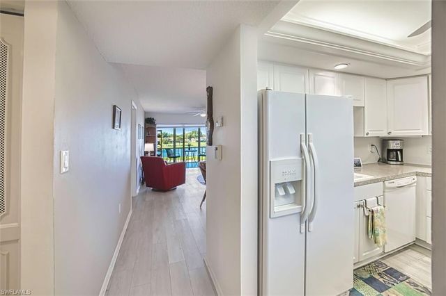 1700 Pine Valley DR # 301, Fort Myers, FL 33907