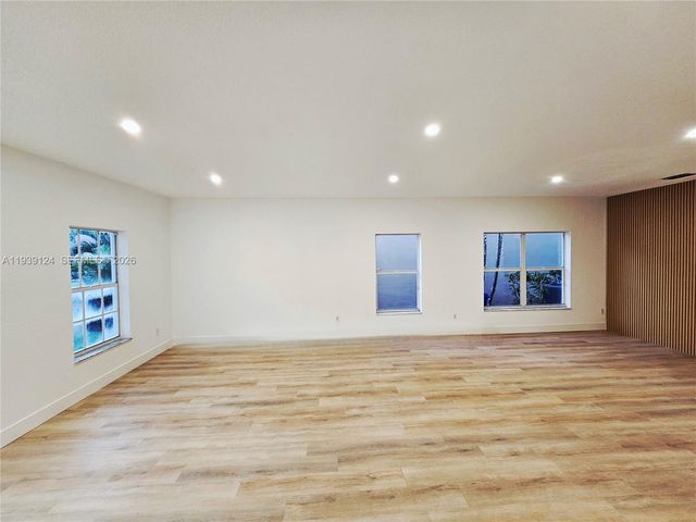 15843 SW 14th Ct, Pembroke Pines, FL 33027