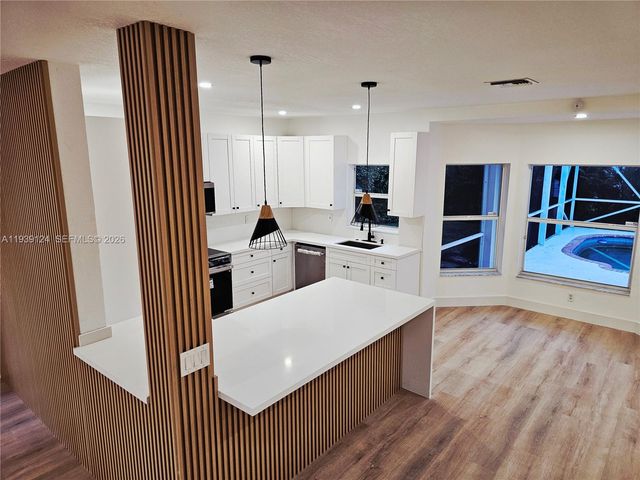 15843 SW 14th Ct, Pembroke Pines, FL 33027