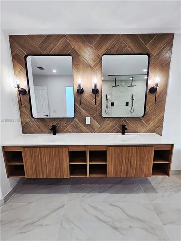 15843 SW 14th Ct, Pembroke Pines, FL 33027