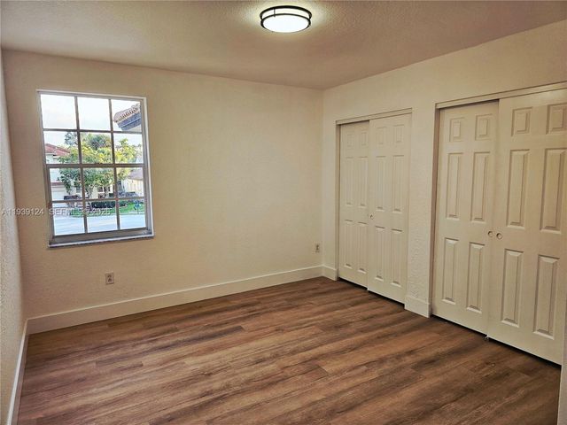 15843 SW 14th Ct, Pembroke Pines, FL 33027