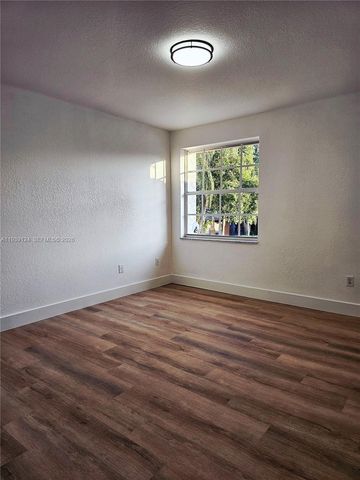 15843 SW 14th Ct, Pembroke Pines, FL 33027