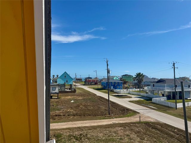 310 Angel Wing Street, Surfside Beach, TX 77541