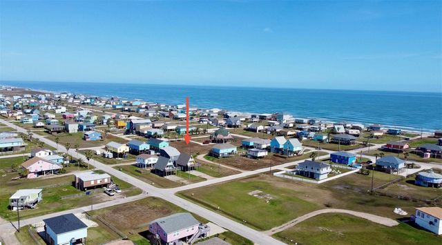 310 Angel Wing Street, Surfside Beach, TX 77541