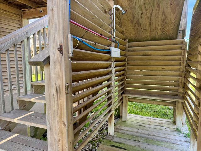 310 Angel Wing Street, Surfside Beach, TX 77541