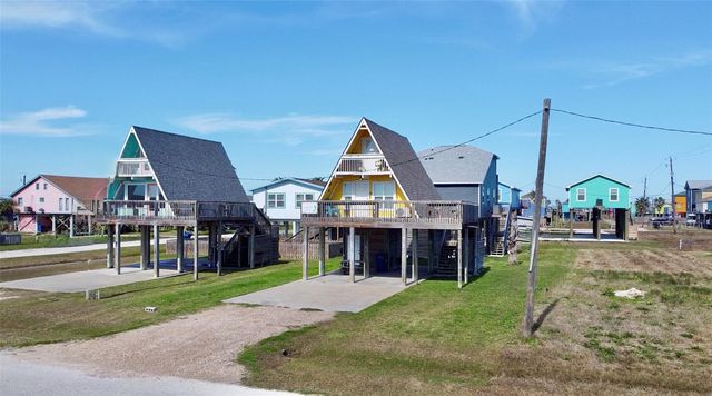 310 Angel Wing Street, Surfside Beach, TX 77541