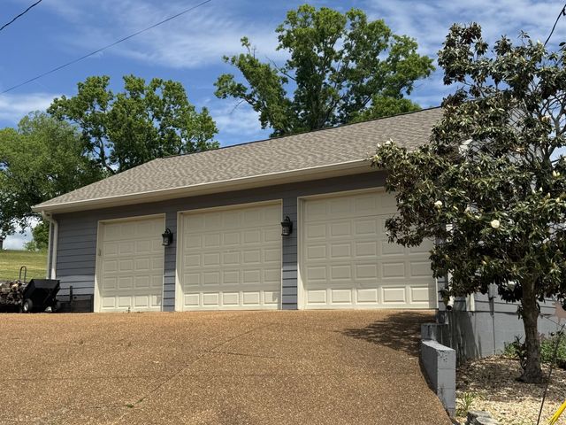 185 Clifftop Dr, Hendersonville, TN 37075