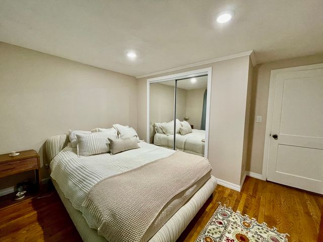 22 Harrington Rd, Chicopee, MA 01020