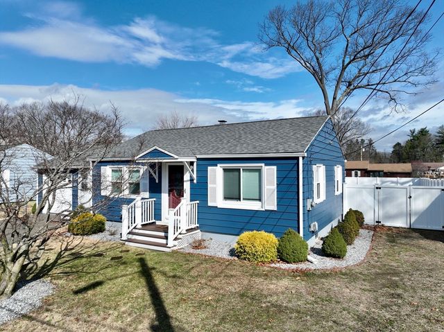 22 Harrington Rd, Chicopee, MA 01020