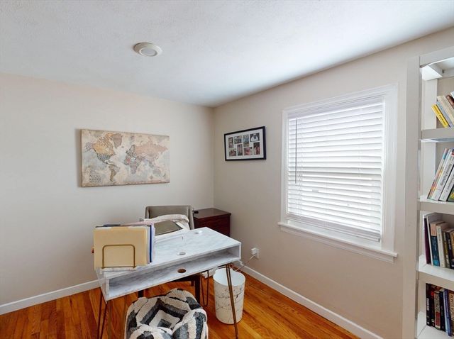 22 Harrington Rd, Chicopee, MA 01020
