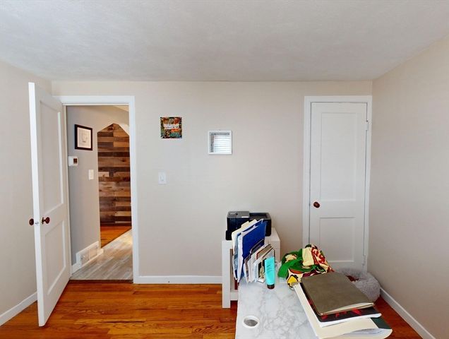 22 Harrington Rd, Chicopee, MA 01020