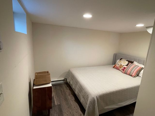 22 Harrington Rd, Chicopee, MA 01020