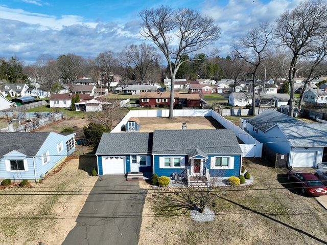 22 Harrington Rd, Chicopee, MA 01020