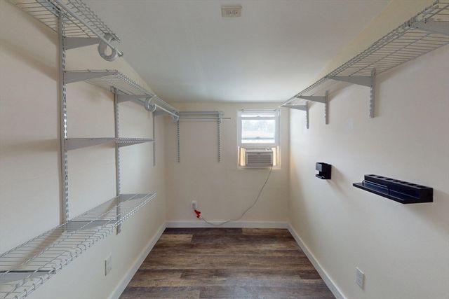 22 Harrington Rd, Chicopee, MA 01020