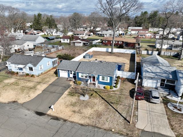 22 Harrington Rd, Chicopee, MA 01020