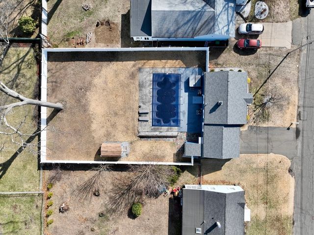 22 Harrington Rd, Chicopee, MA 01020