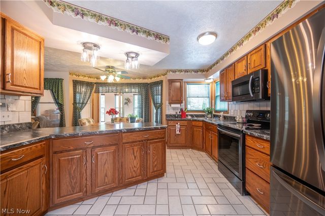 11 Spring Creek Drive, Cortland, OH 44410