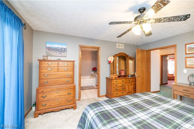11 Spring Creek Drive, Cortland, OH 44410