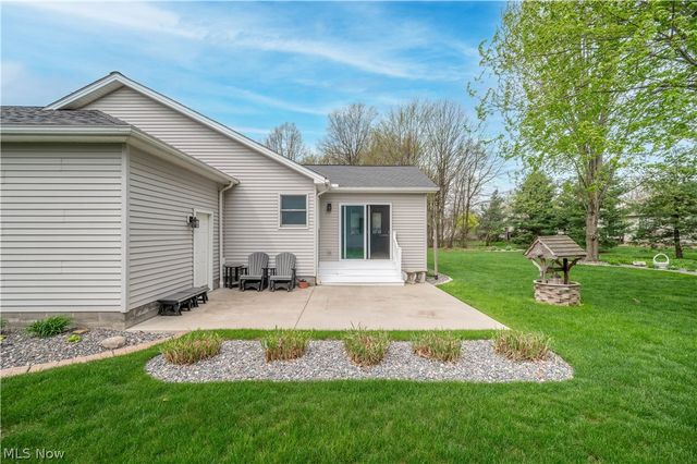 11 Spring Creek Drive, Cortland, OH 44410