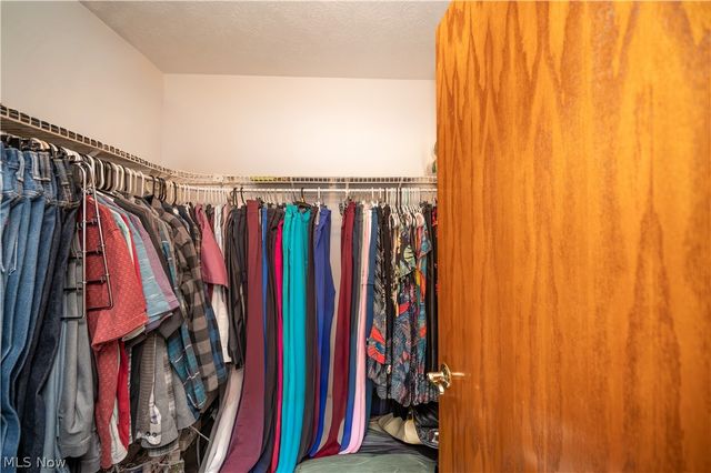 11 Spring Creek Drive, Cortland, OH 44410