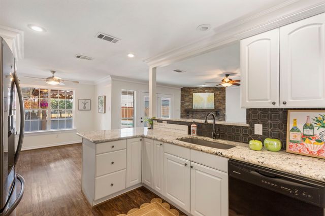 2520 Lavon Parkway, St Paul, TX 75098