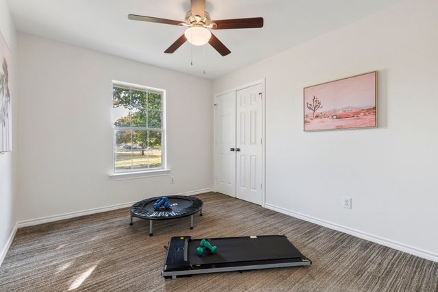 2520 Lavon Parkway, St Paul, TX 75098