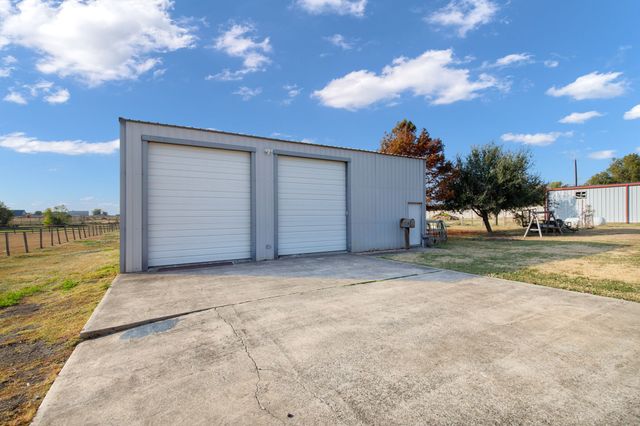 2520 Lavon Parkway, St Paul, TX 75098