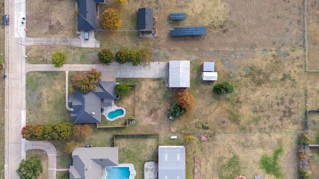 2520 Lavon Parkway, St Paul, TX 75098