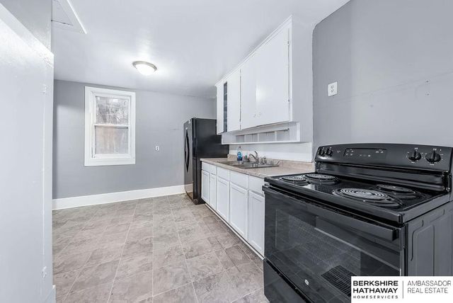 5324 N 46th Street, Omaha, NE 68104