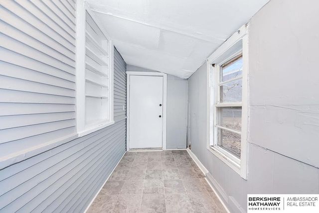 5324 N 46th Street, Omaha, NE 68104