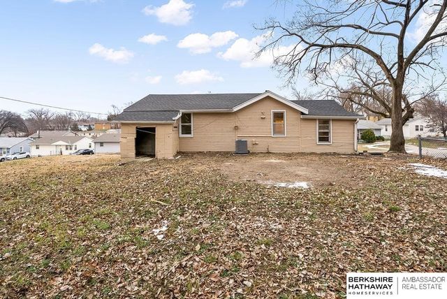 5324 N 46th Street, Omaha, NE 68104