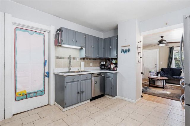 2133 S 89th STREET, West Allis, WI 53227