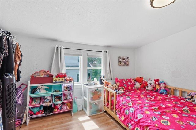 2133 S 89th STREET, West Allis, WI 53227