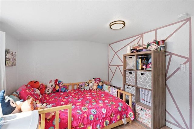 2133 S 89th STREET, West Allis, WI 53227