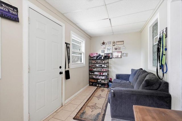 2133 S 89th STREET, West Allis, WI 53227