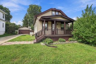 2133 S 89th STREET, West Allis, WI 53227