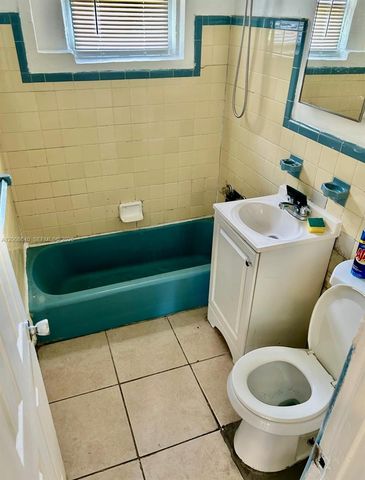 84 NW 71st Street 4, Miami, FL 33150