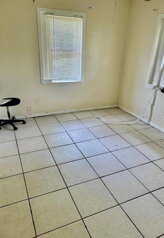 84 NW 71st Street 4, Miami, FL 33150